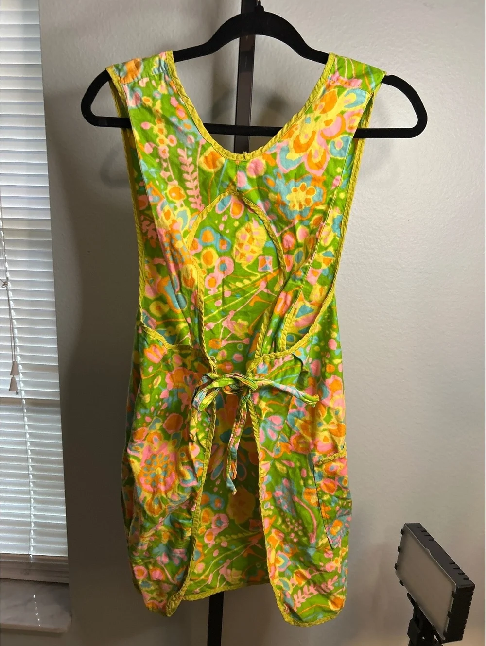 Vintage Vibrant Floral Cotton Apron with Tie Back